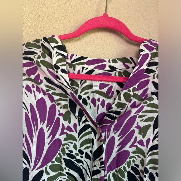 Chico’s Ruched Sleeve Tropical Floral Blouse in African Violet 2.5 14 - Picture 3 of 10